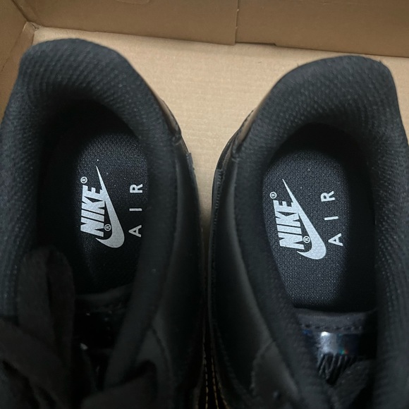 Nike Air Force One - Picture 4 of 6